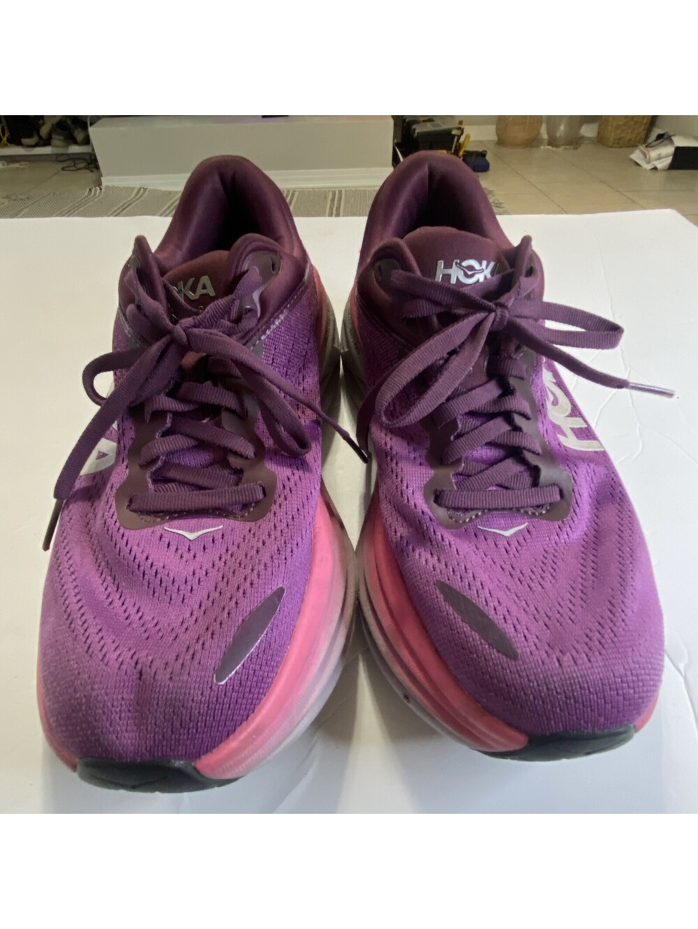 Hoka One one Women's Bondi 8 Sneakers pink/purple 8B